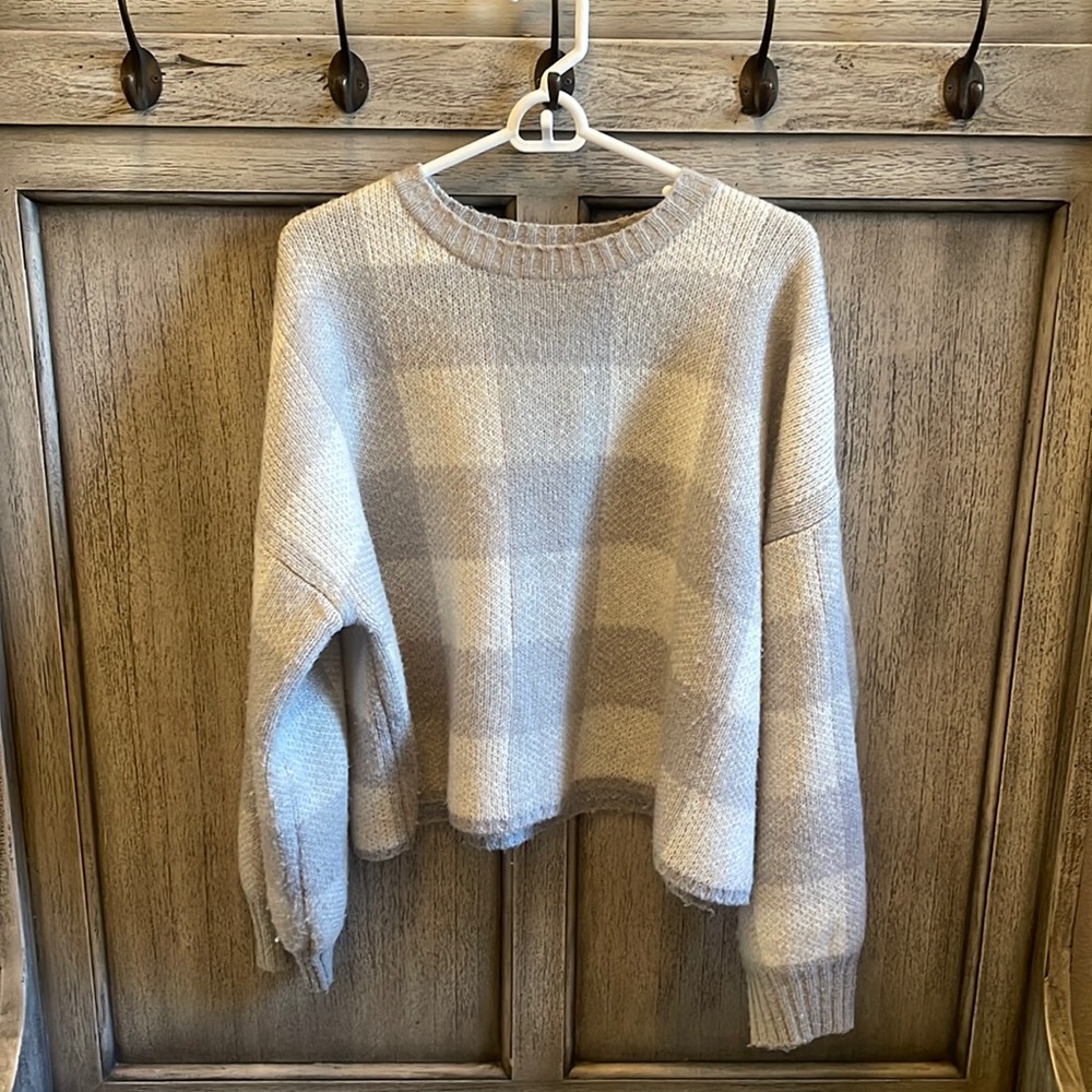 Buckle - Sweater